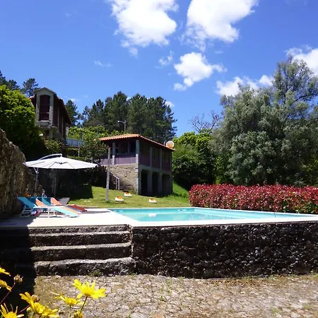 Casa Dos Carvalhais * 칼데라스