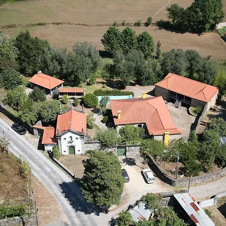 Casa Dos Carvalhais